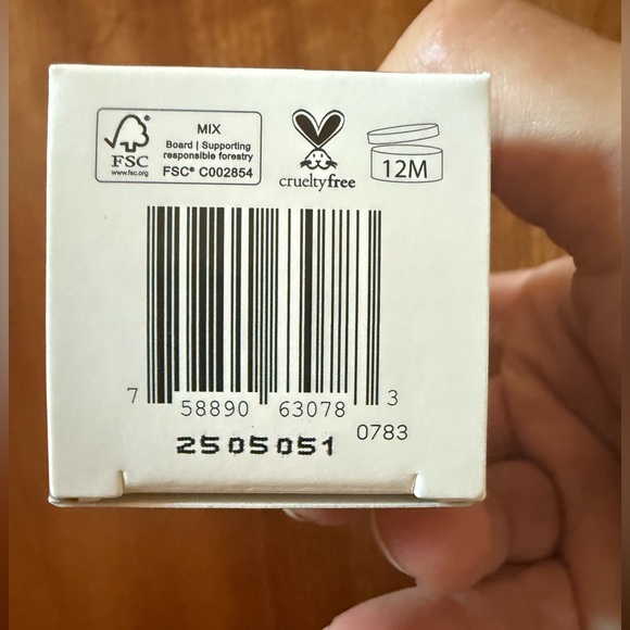 🧡 2/$40 Volition Chocolate Macadamia Hydrating Mask - Picture 7 of 7